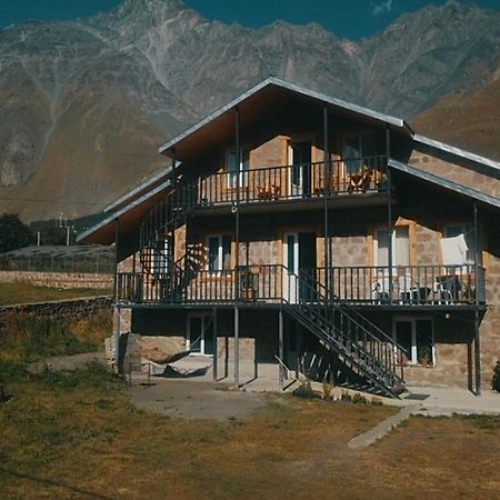 Hotel Dari Казбеги Экстерьер фото